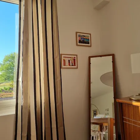 Of Happiness * Saint-Jean-de-Marsacq